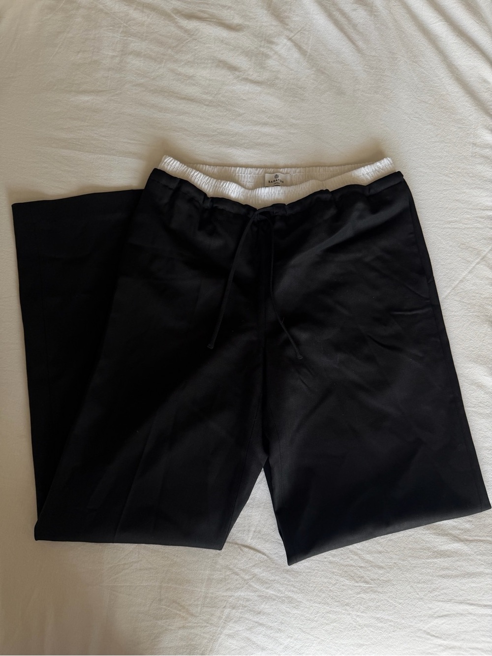 Women’s Aritzia Babaton Equity Black Pants